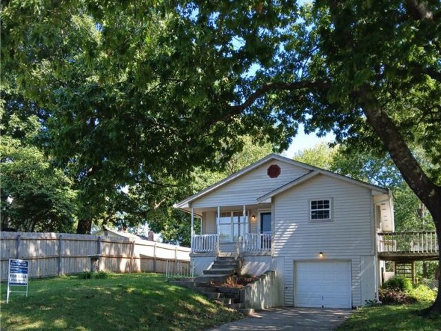 Homes for Sale in Liberty, MO 64068 | 15  Valley Road