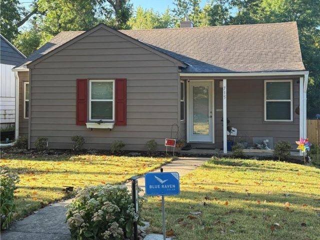 Homes for Sale in Kansas City, MO 64116 | 715 NE 45th Street