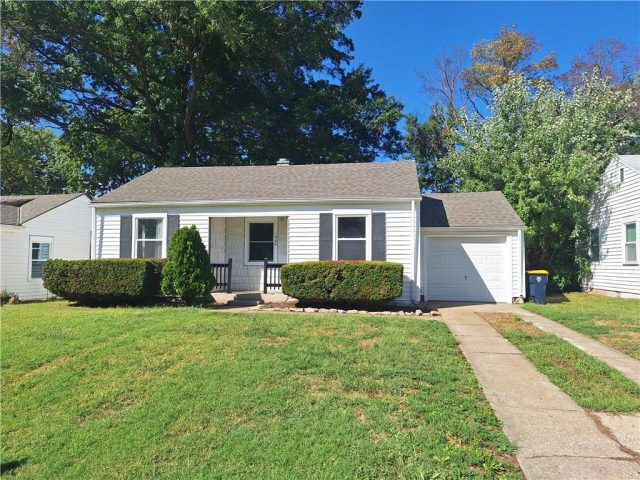 Homes for Sale in Kansas City, MO 64116 | 1004 NE 44th Terrace