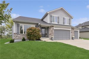 9019-N-Norton-Avenue-mls-2577493-image-1