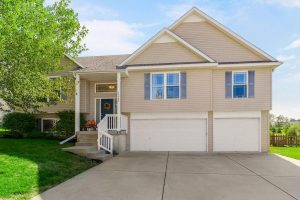 15565-NW-127th-Street-mls-2577525-image-1