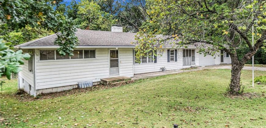 Homes for Sale in Gladstone, MO 64118 | 4914 N Central Street