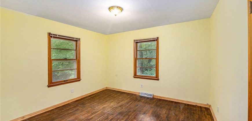 Homes for Sale in Gladstone, MO 64118 | 4914 N Central Street