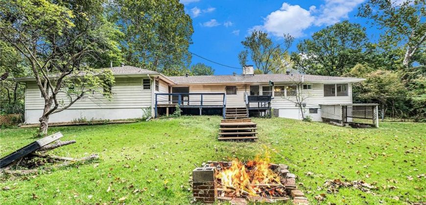 Homes for Sale in Gladstone, MO 64118 | 4914 N Central Street