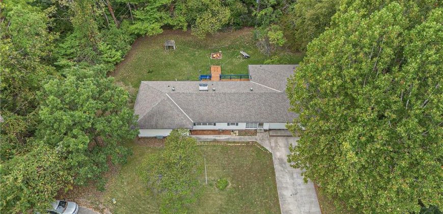 Homes for Sale in Gladstone, MO 64118 | 4914 N Central Street