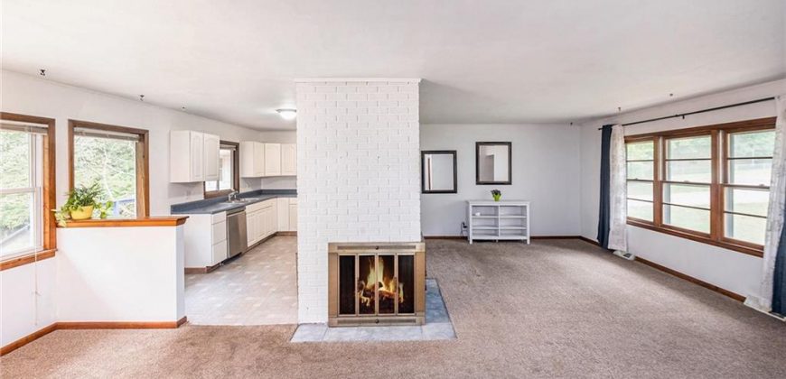 Homes for Sale in Gladstone, MO 64118 | 4914 N Central Street