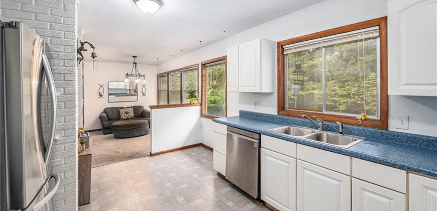 Homes for Sale in Gladstone, MO 64118 | 4914 N Central Street