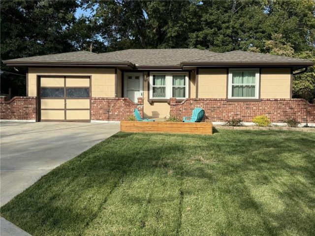 Homes for Sale in Kansas City, MO 64119 | 5871 N Oakley Avenue