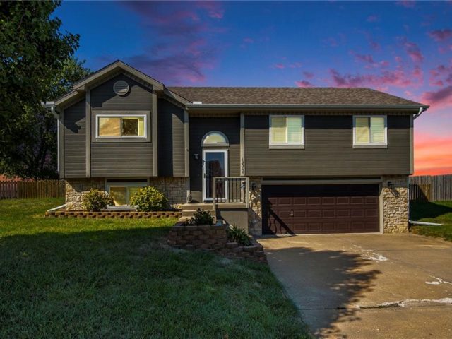 Homes for Sale in Smithville, MO 64089 | 19306  Corbyn Lane