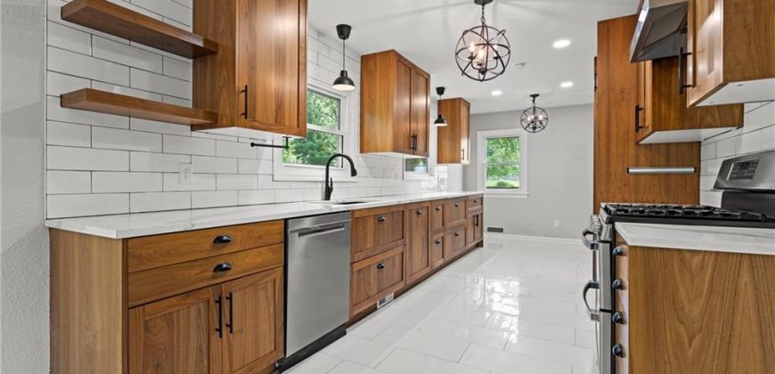 Homes for Sale in Kansas City, MO 64118 | 647 NE 81 Terrace