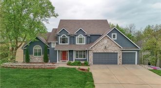 Homes for Sale in Parkville, MO 64152 | 10505 NW River Hills Drive