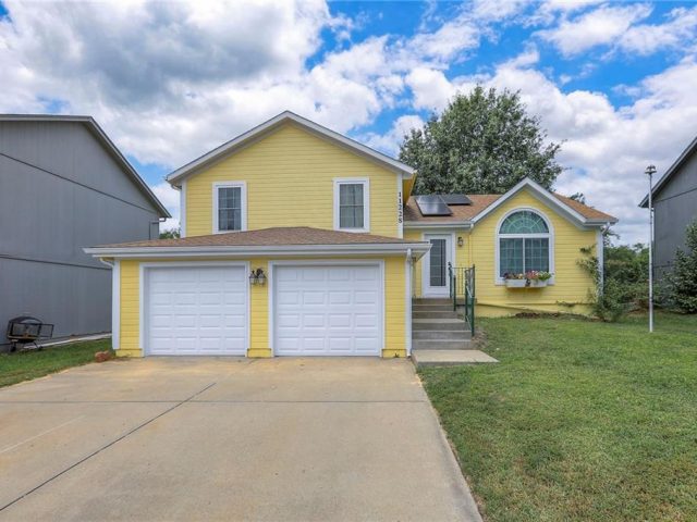 Homes for Sale in Kansas City, MO 64155 | 11228 N Central Street