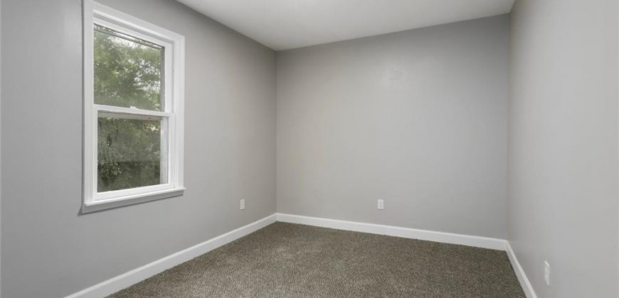 Homes for Sale in Liberty, MO 64068 | 412 N Fairview Avenue
