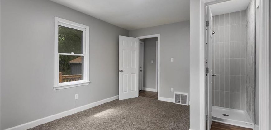 Homes for Sale in Liberty, MO 64068 | 412 N Fairview Avenue