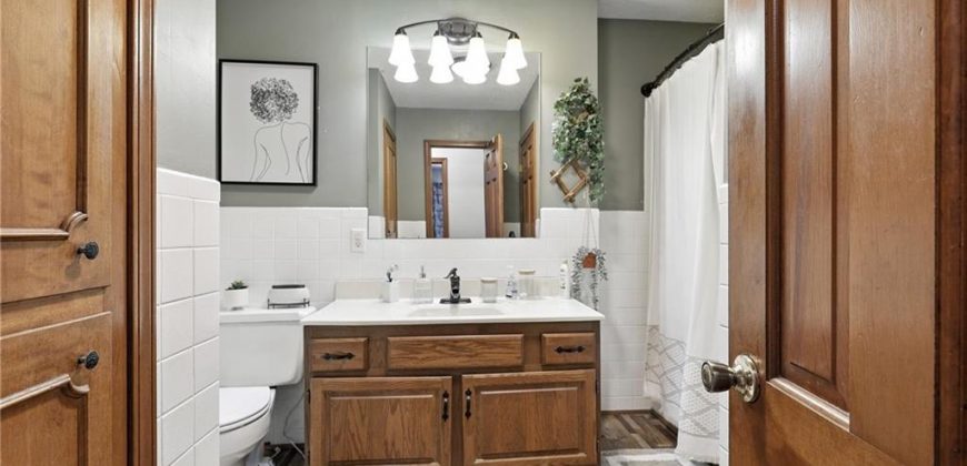 Homes for Sale in Excelsior Springs, MO 64024 | 1018  Miss Belle Street