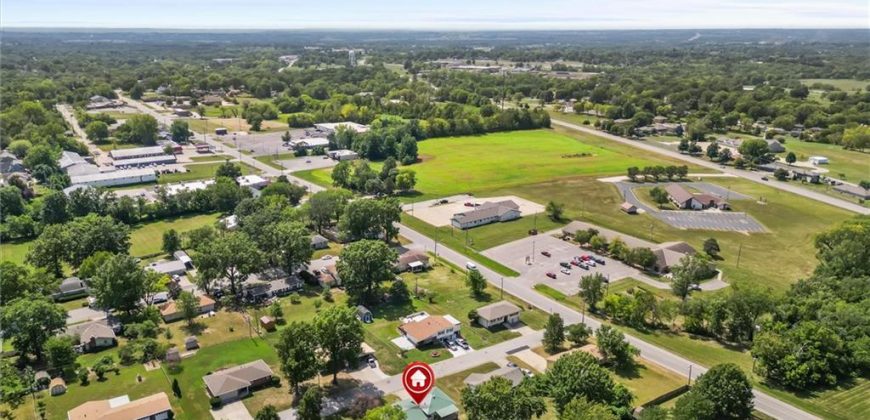 Homes for Sale in Excelsior Springs, MO 64024 | 1018  Miss Belle Street