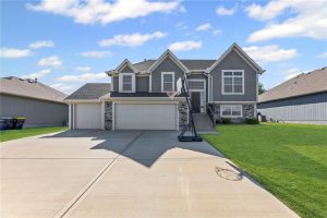 6720-N-Cypress-Avenue-mls-2570922-image-1