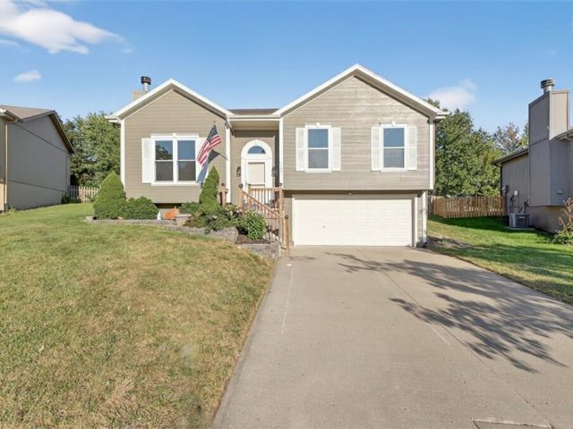 Homes for Sale in Kansas City, MO 64157 | 11031 N Ditman Court