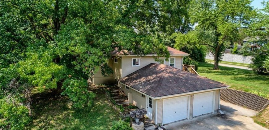 Homes for Sale in Kansas City, MO 64153 | 10207 NW Barry Road