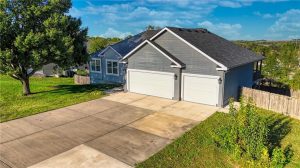 27130--Webster-Court-mls-2581731-image-1