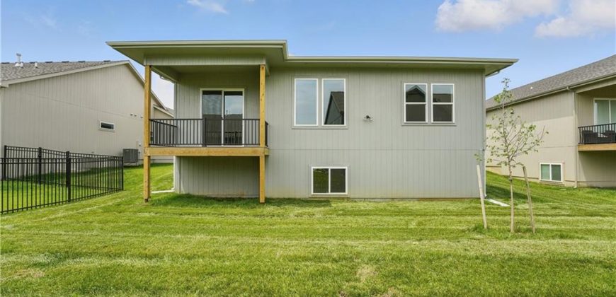 Homes for Sale in Kansas City, MO 64158 | 8019 N Sycamore Avenue