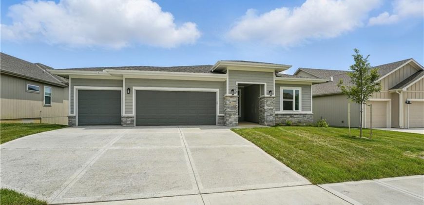 Homes for Sale in Kansas City, MO 64158 | 8019 N Sycamore Avenue