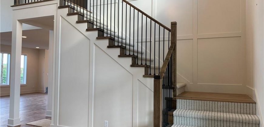 Homes for Sale in Kansas City, MO 64155 | 2304 NE Shoal Creek Parkway