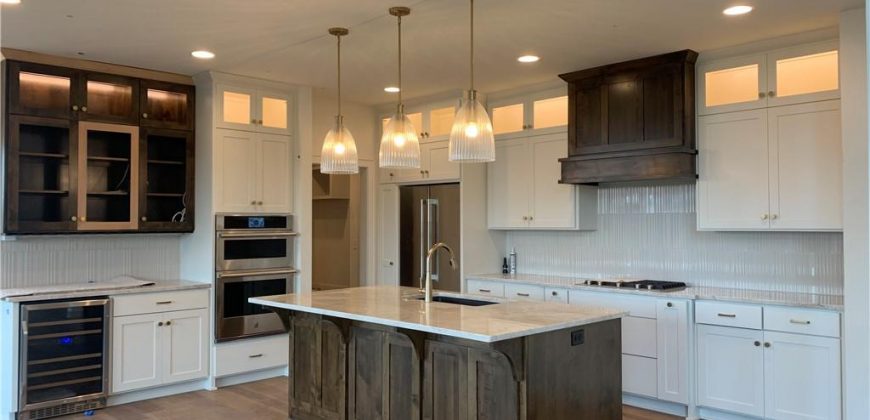 Homes for Sale in Kansas City, MO 64155 | 2304 NE Shoal Creek Parkway