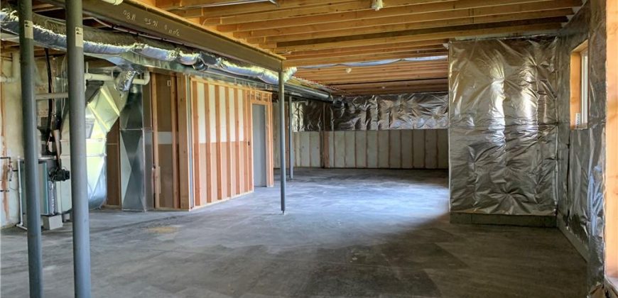 Homes for Sale in Kansas City, MO 64155 | 2304 NE Shoal Creek Parkway