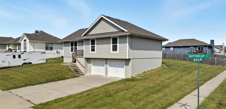 Homes for Sale in Smithville, MO 64089 | 1110  BUTTERCUP Street