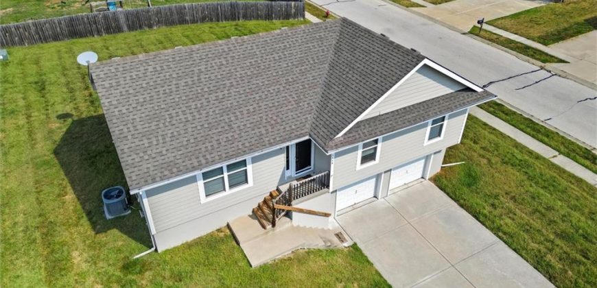 Homes for Sale in Smithville, MO 64089 | 1110  BUTTERCUP Street