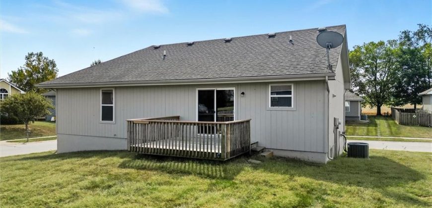 Homes for Sale in Smithville, MO 64089 | 1110  BUTTERCUP Street