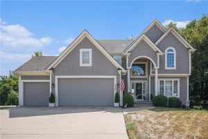1585--Sugar Maple-Lane-mls-2577572-image-1