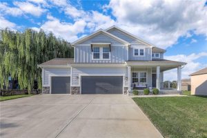 9720-N-Denton-Avenue-mls-2577983-image-1
