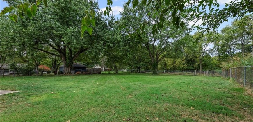 Homes for Sale in Liberty, MO 64068 | 1608  Ray Street