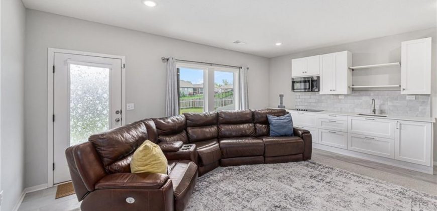 Homes for Sale in Kansas City, MO 64165 | 1216 NE 123rd Street