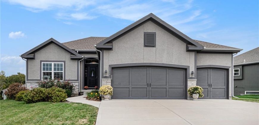 Homes for Sale in Kansas City, MO 64165 | 1216 NE 123rd Street