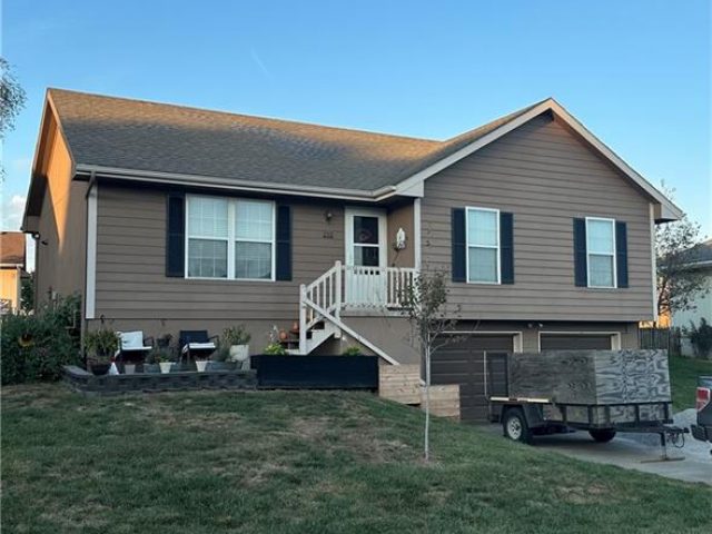 Homes for Sale in Kearney, MO 64060 | 210 E 22nd Street
