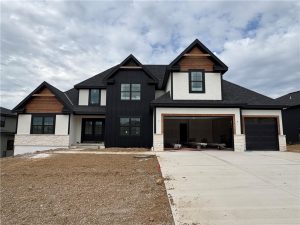13614-NE-114th-Place-mls-2571345-image-1