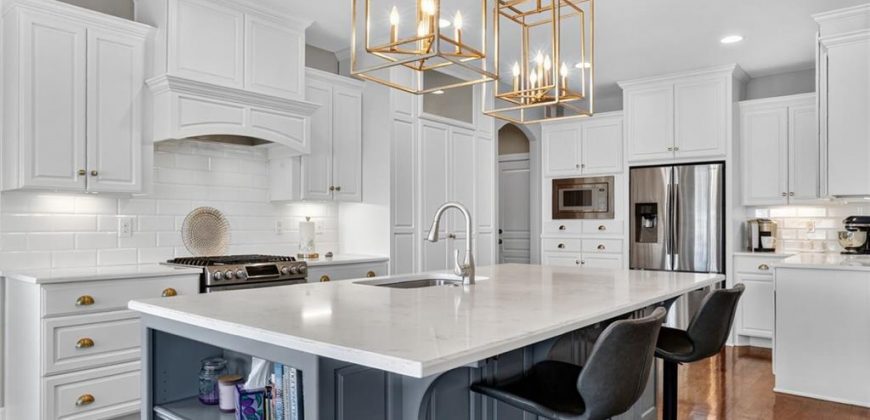 Homes for Sale in Parkville, MO 64152 | 13490 NW 72nd Street