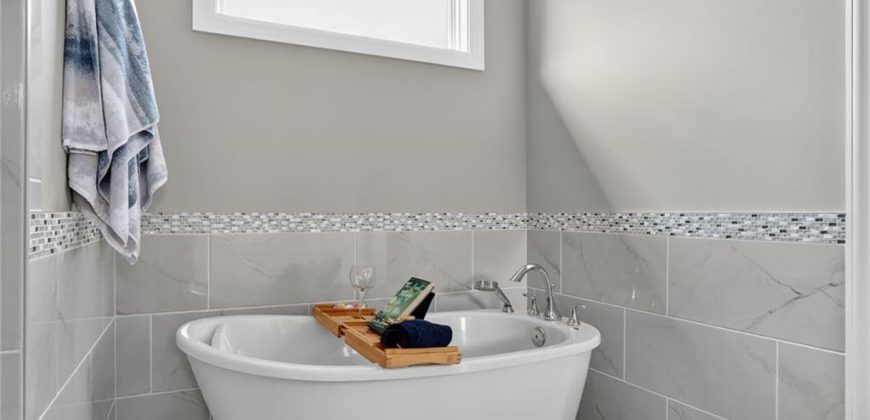 Homes for Sale in Parkville, MO 64152 | 13490 NW 72nd Street