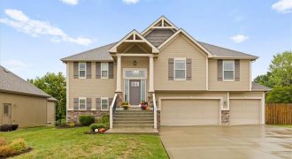 Homes for Sale in Kansas City, MO 64152 | 8204 NW 74th Street