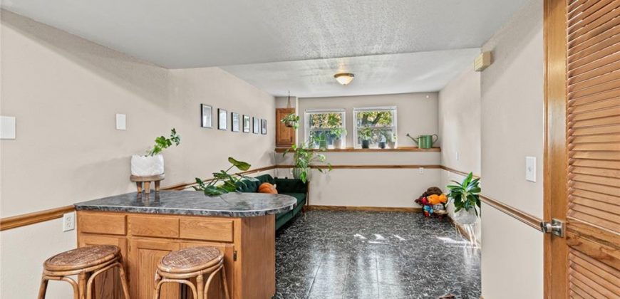Homes for Sale in Kansas City, MO 64118 | 1400 NW 74th Street Homes for Sale in Kansas City, MO 64118 | 1400 NW 74th Street