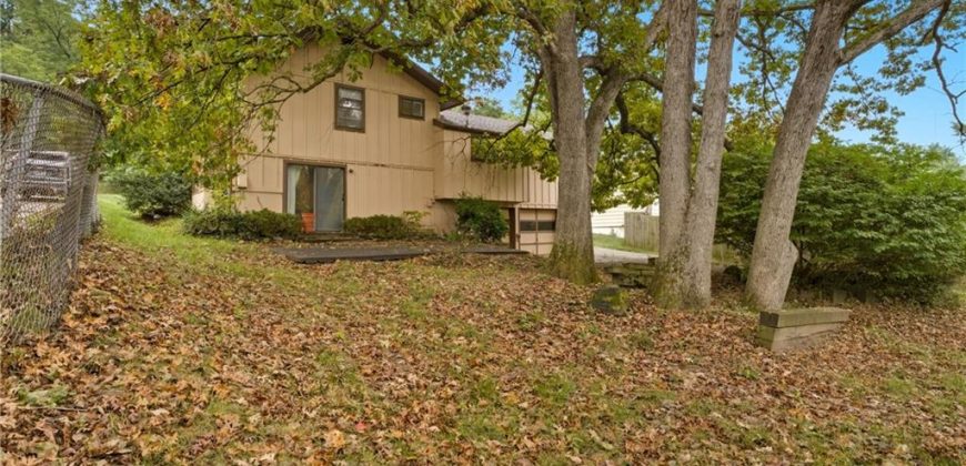 Homes for Sale in Kansas City, MO 64151 | 6108 NW 49TH Terrace