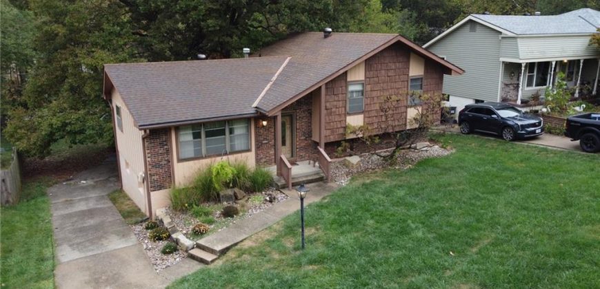 Homes for Sale in Kansas City, MO 64151 | 6108 NW 49TH Terrace