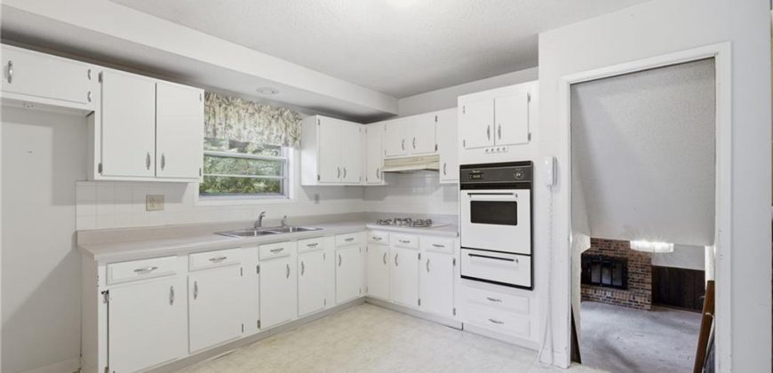 Homes for Sale in Kansas City, MO 64151 | 6108 NW 49TH Terrace