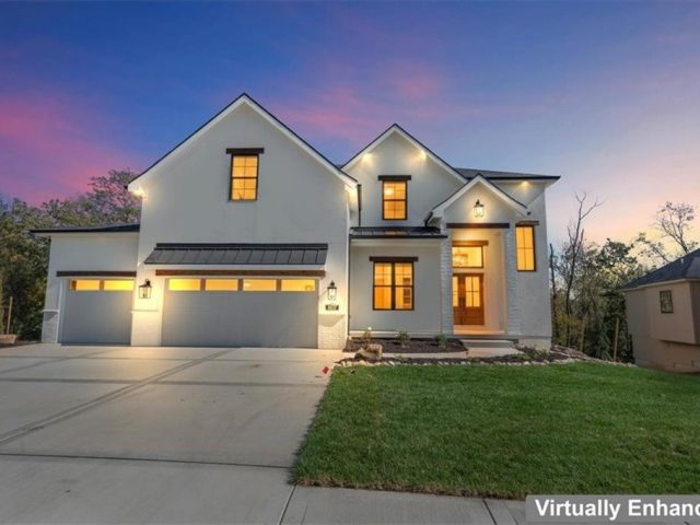 Homes for Sale in Kansas City, MO 64157 | 8837 N KENTUCKY Avenue