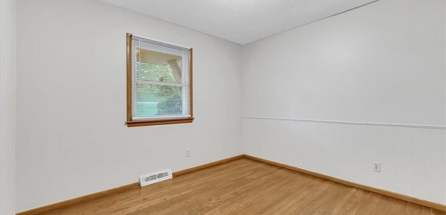 Homes for Sale in Kansas City, MO 64151 | 8012 NW Cadwallader Road