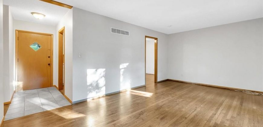 Homes for Sale in Kansas City, MO 64151 | 8012 NW Cadwallader Road