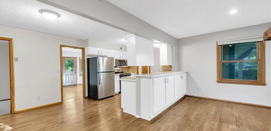 Homes for Sale in Kansas City, MO 64151 | 8012 NW Cadwallader Road